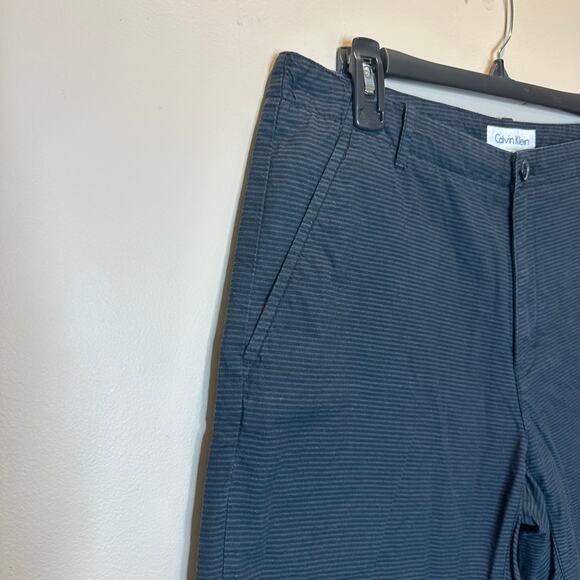 Calvin Klein Navy Blue & Black Striped Cotton Bermuda Shorts Mens Size W32/L11 - Picture 4 of 15